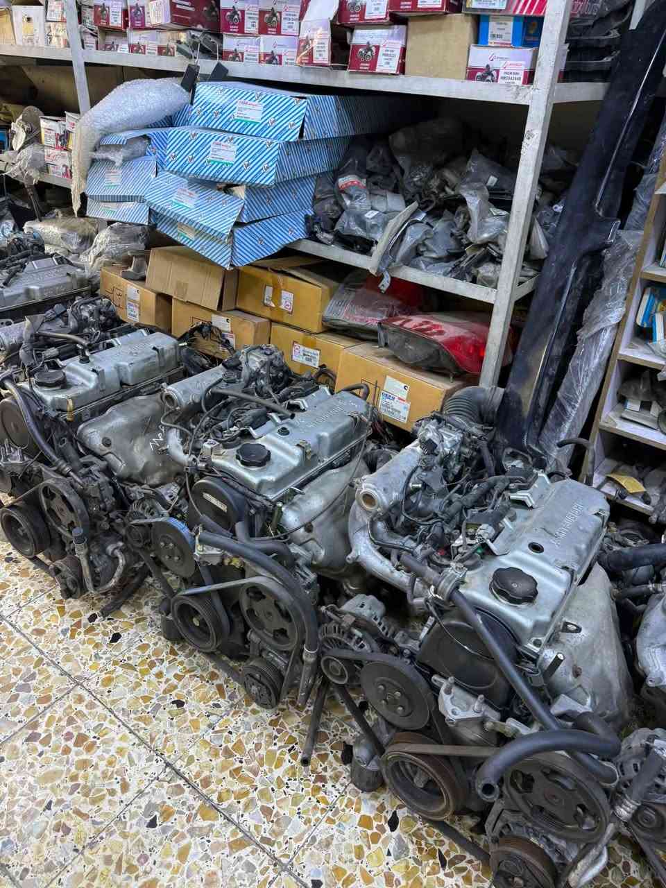 السلام عليكم متوفر محرك لانسر 
1500 
1300 
2000 
للاستفسار الاتصال *********** محمد
