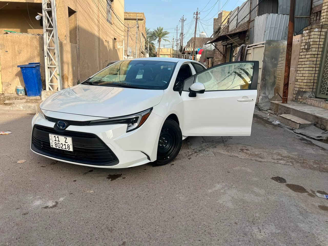 كورلا هايبرد وارد امريكي 
ماشيه 4 الف
موديل 2025
حادثها موضح بلصور 
بدون تبديل اي قطعه حته الدعاميه بلاديه
السياره عله وضع الشركة
 رقم بغداد 11 
مكاني بغداد زعفرانيه
السعر  خاص 
***********
