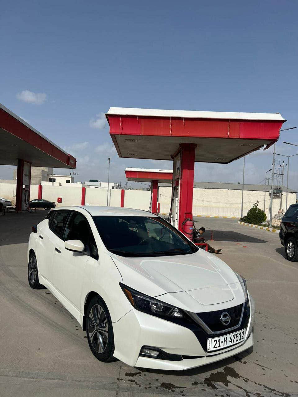 للبيع نيسان ليف موديل 2022 وارد امريكي ماشي 57 الف ميل مواصفات SV تمشي تفويله كهربا 200 الف كيلو  ضرر سياره جاملغ خلفي جهت سايق باب نص باب بدون دواخل بدون ارباك بدون نقص سياره مريحه بدون صوت ناحمه عنوان اربيل شراي يخابر على رقم *********** واتساب موجوده
سعر بلاش 107 ورقه شويه مجال
مراوسه حسب قناعه أربيل, العراق
