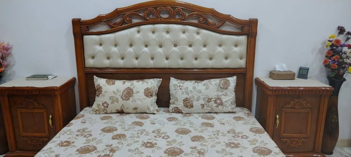 غرفة للبيع درجة أولى زان فصال حديث قنصور ست أبواب محلق دفن شغل ثقيل الشراي يتصل على هذا الرقم ***********
