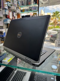 كور i5 • ٤ جيجا رام • شاشة ١٤ FHD