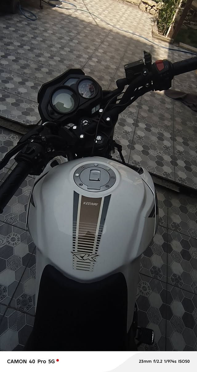 Rk 2026 للبيع 
رقم أربيل سنويه باسمي 
العداد 8km 
المكينه 200cc
كفاله عامه
المكان بغداد الدوره 
السعر 2.300.000 ألف
الهاتف ***********
