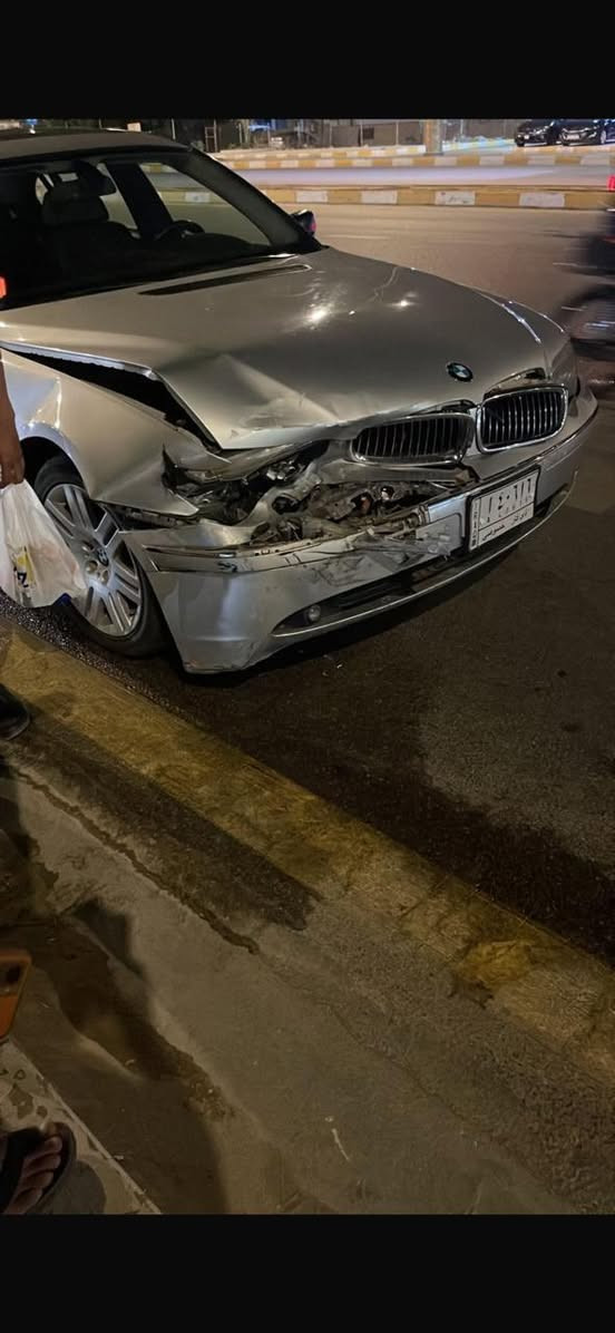 السلام عليكم باخره للبيع جديده المديل٢٠٠٣
مفوله باب طويل رقم ذي قار تحويل ثاني يوم بي ضربه بصيطه  الجاملق والماصده ولشباك مستعجل ع بيعتها كلش السعر مناسب السياره جديده حالين شغاله للستفشار ***********
