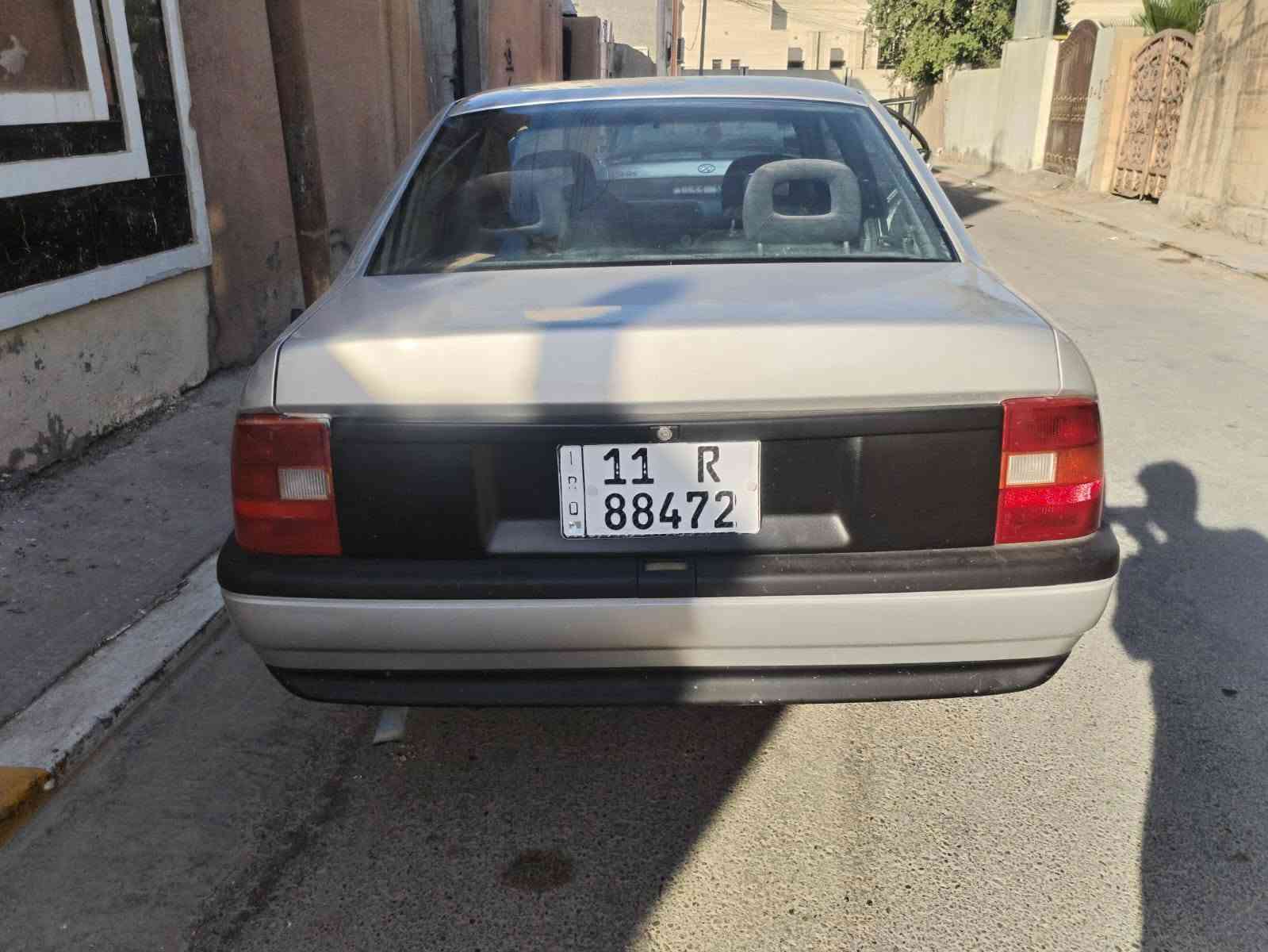 ***********السلام عليكم فيكترا موديل 89 مصنوغه جماليه لا ضربه ولا كل شيء جير عادي محرك 2000 رقم بغداد هزه جديده مكان السياره فلوجه السعر 35 بها مجال رقم الهاتف
