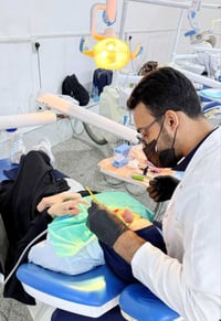 حافظ على اسنانك  اذا عندكم مشاكل باسنانك  وتحتاج : حشوات ضوئية  حشوة ج...