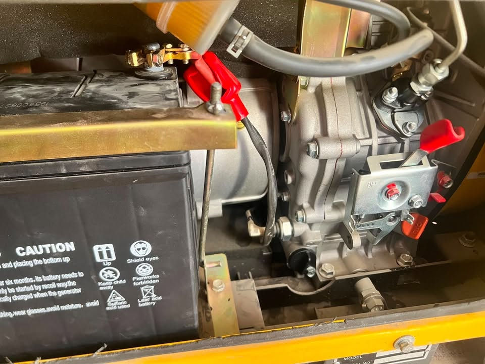 سلام عليكم مولد للبيع كيبور المولده بعدهه بدهن الشركه. 5KV يعني 20امبير ما مشتغله ولا مره اغراضهه كله مال شركه تانكي كاز تايرات ٤ سويج ٢
براد دهن !
ملف نحاس ١٠٠/١٠٠
مع معداته مثل اسباين وغيراها الاستفسار سعر على رقم
***********
تواجد واتساب و رصيد
KIPORNIJOM
