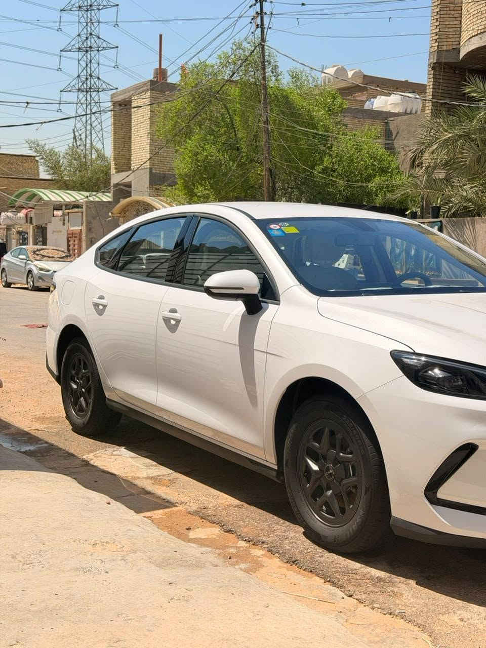 سلام عليكم BYD سيل 5   2025
السياره مكفوله بعدها على وضع الشركة 
مكفوله من صبغ وتبديل وحالوب وبارد وPDR
كل ملحقات موجودة 
ماشيه 4000 ألف 
العنوان بغداد بلديات
الرقم ***********
