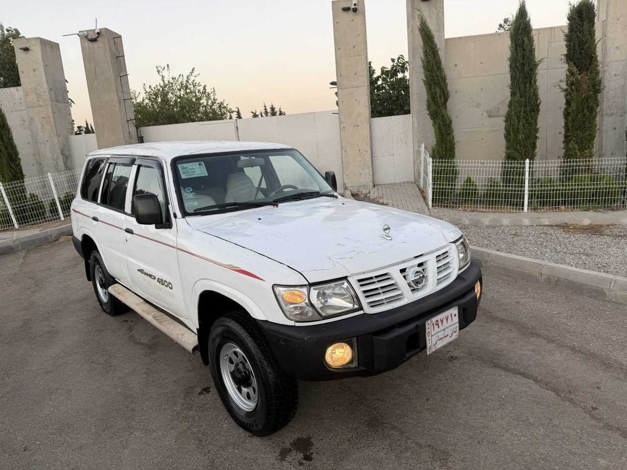 تەنها 49گەڵا یەک مەجالی برایەنەشی تیایە...
نیسان پاتڕۆڵ مۆدێل 2002 سەیارەکە علوجەوهیچی نیە
کەفالەتی هەموو شتێکی ئەکەین
گێڕ مەکینە ئەکسل شانسی بەشەرت گێڕومەکینەی بیلادە
4تایەوویلی لۆکی لەژێرایە..سەیارەکە کامل بۆیاخ نیە من بەکامل ئەیفرۆشم پێشی قرچی بەسیتی هەیە دوای هیچی پێوەنیە شانی لای سەکن پێوەیەتی ڕەحمەتت لێبێ ئەگەر مشتەری نیت سەرم مەیەشێنە سعری 49گەڵاویەک مەجالی زۆر کەمی تیایە شوێنم سلێمانیە ***********
