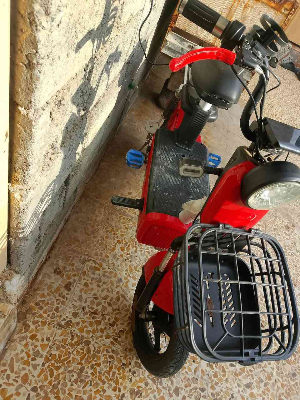 ماطور شحن حجم 14كلو شغال شرط بطاريات جدد عقل جديد كلو شرط اشاير كدام بس سعر 170بي مجال بسيط رقم ***********

