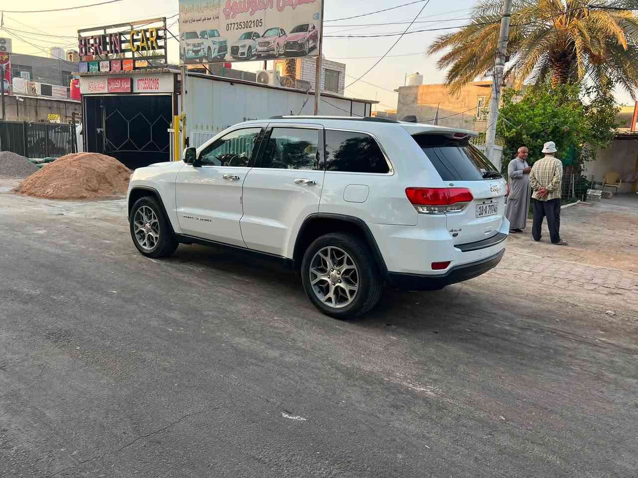 سلام عليكم جيب لاريدو للبيع السعر 175او المراوس مديل 2016 مواصفات رادار حساسات شفتات ستيرن بيها جاملغ امامي صبغ فقط بدون اي دواخل رقم بابل دولي السياره جاهزه من كلشي مكينه 6 سلندر مكينه كير حداديه تبريد خير من الله السياره كلش حلوه سعرها 175مكانها كربلاء ***********
