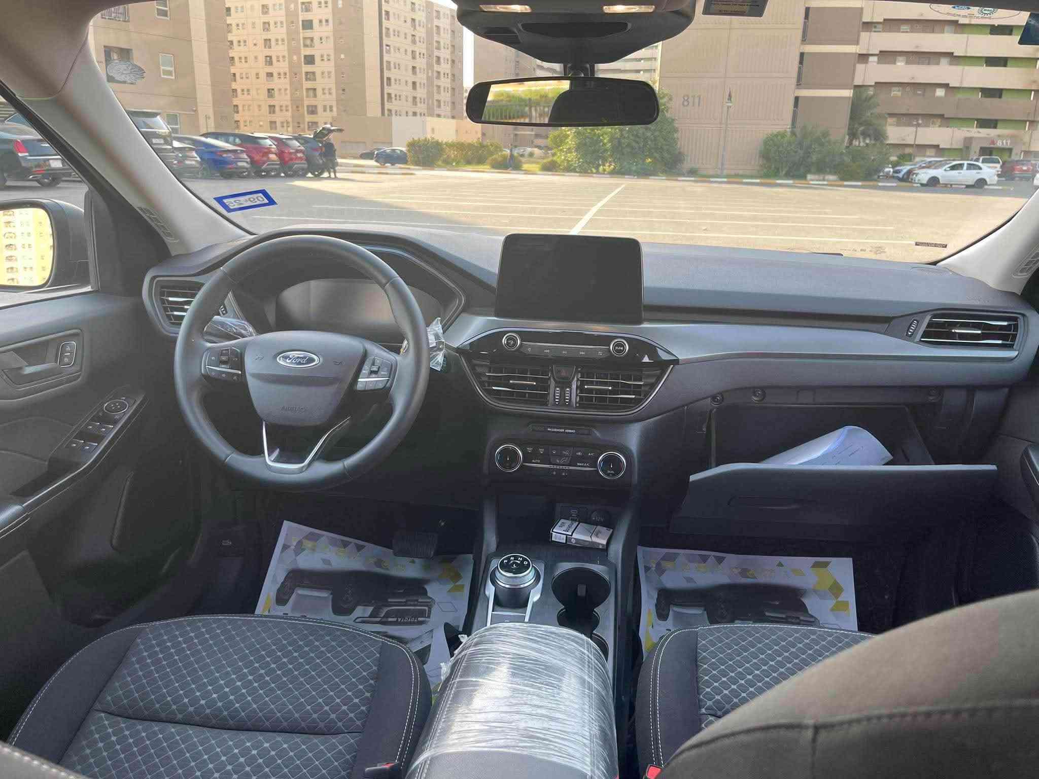 السلام عليكم 
فورد سكيب موديل 23 الشكل الجديد محرك 1500 تيربو
مواصفات السيارة فئة اكتيڤ
كشنات مخمل 
كشن السايق كهرباء
رادار 360 
قيادة ذاتية 
صندوق كهرباء 
تبريد امامي وخلفي بشرط ثلج 
نضام هولد يفيد بالازدحام
اربع انضمة قيادة 
ونضام ايكو اقتصادي 
قيادة ذاتية 
رمونت السيارة عدد 2
هندبريك كهرباء
نضام اوتو ستوب اطفاء المحرك 
كاربلي ربط تلفون بدون كيبل
سيارة كلش نضيفة 
ماشيه 11 الف وقابلة للزيادة
لايت 3 عدسات LED
كشاف امامي ابيض 
لايت امامي خلفي ليد
حادث السيارة مرفق مع الصور
مكان سيارة بغداد بسماية 
السعر 160$ ورقة 
بيها مجال شي بسيط
رقم الهاتف
*********** بغداد, العراق

نص مكتوب في الصور:
- 88300295X