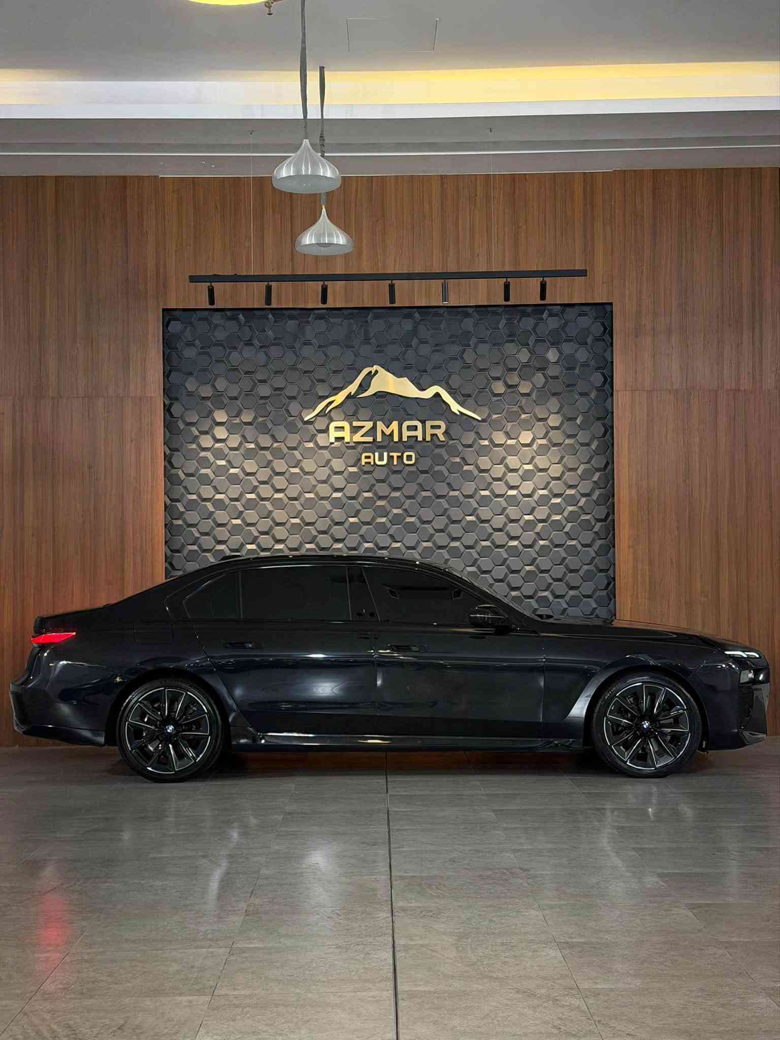 الكرستالة💎
BMW 740i individual ⚜️
شاشة السكف + ابواب رولز + سكف رولز
‎موديل : 2024
كلين تايتل🔥
لون اسود و داخل قرميدي 🔥
ماشية : 30 الف فقط

مواصفات السيارة فول الفول  
شاشة السكف theater screen
ابواب رولز ( كهرباء)
سكف رولز (sky lounge)
جكات
سماعات Bowers & wilkins
داتاشو
ناضور بيها
‎تشغيل عن بعد
رادار امامي و خلفي
اوتو بارك
٥ كامرات
صندوك شفط
انارة كرستالة متعددة الالوان
كشنات جلد 
كشنات تدفئة
ستيرن هيتر
كشنات كهربائي
كشنات ميموري
ويالة M بلادية
ستيرن M بلادية
شاشة بالابواب الخلفية(تحكم مواصفات السيارة)
تصاميم (My mode) تبديل الاوضاع
اوتو هولد
تحكمات كامل الستيرن
تغير اشكال الكيج

مواصفاتها متخلص و بعد هواية متنذكر

السعر : 870$ ورقة

للاستفسار : ***********

العنوان : السليمانية المعارض الجديدة شركة ازمر اوتو معرض رقم ٣٤
