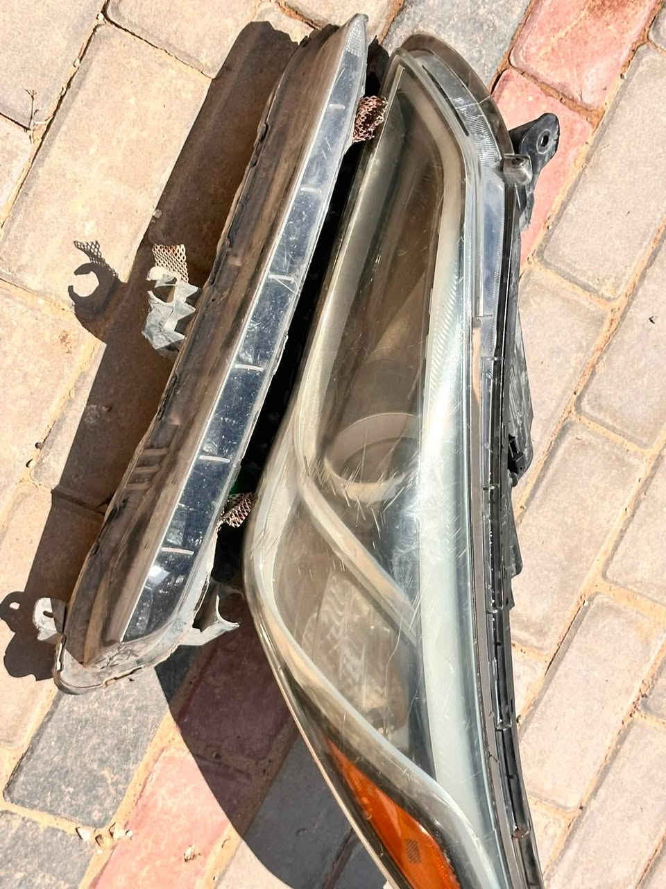 سلام عليكم من رخصه الادمن متوفر قطع غيار سوناتا 2017 سبورت مستعمل لايت25الف جكمجه كامله مع هيكلها 35 الف دشبول50 الف من يودي بالشراء ينتصل ***********
