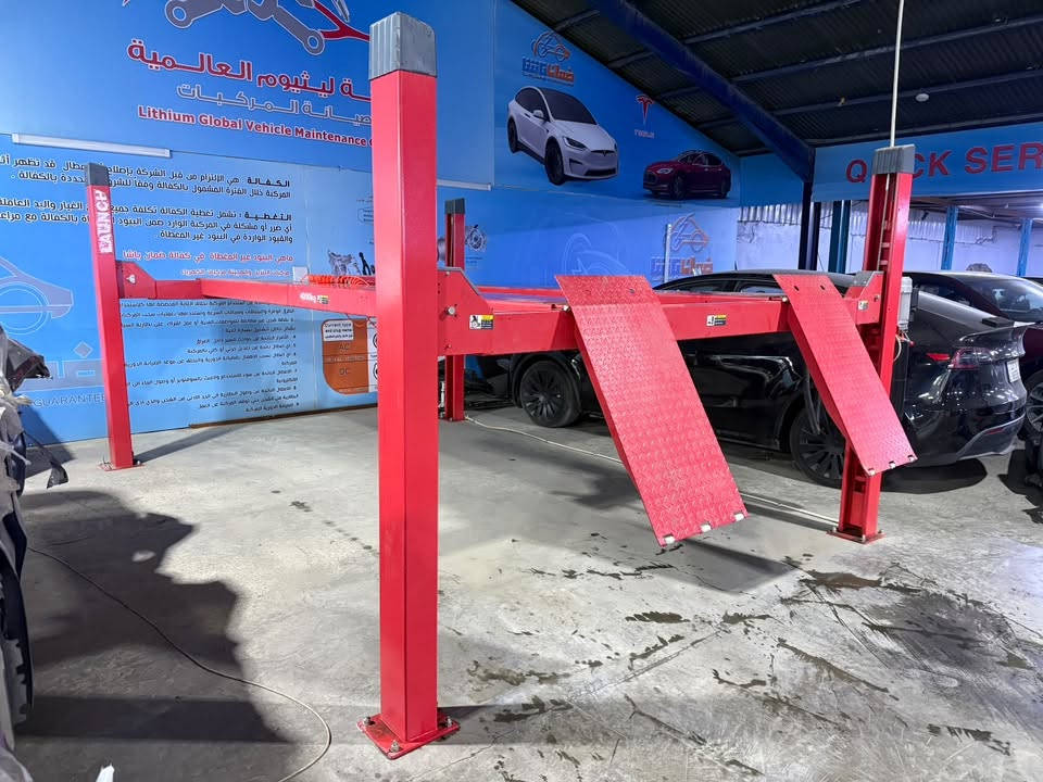 📢 للبيع: جك رفع هيدروليكي 4 أعمدة (Launch 4-Post Lift) بحالة ممتازة!المواصفات والميزات:الماركة: لانتش (LAUNCH) المعروفة بقوتها واعتماديتها.الحمولة الإجمالية: يتحمل حتى 4000 كغم (4 طن)، مناسب لجميع أنواع السيارات الصغيرة، الصالون، والـ SUV.جك الميزانية الداخلي (Rolling Jack): مزود بجك هيدروليكي هوائي وسطي إضافي متحرك بحمولة 2000 كغم (2 طن) لرفع المحاور وتسهيل صيانة الإطارات والميزانية.الحالة: نظيف جداً وبحالة ممتازة وجاهز للعمل الفوري في الورشة أو مركز الصيانة.المنشأ والملصقات: يحتوي على ملصق الصيانة الدورية وتاريخ آخر خدمة للتأكيد على جودة الاهتمام به.💵 السعر المطلوب: 2,800 دولار($) (
قابل للتفاوض البسيط للجادين).📍 الموقع بغداد الكرادة مجمع المشن 
  الاستفسار: ***********
