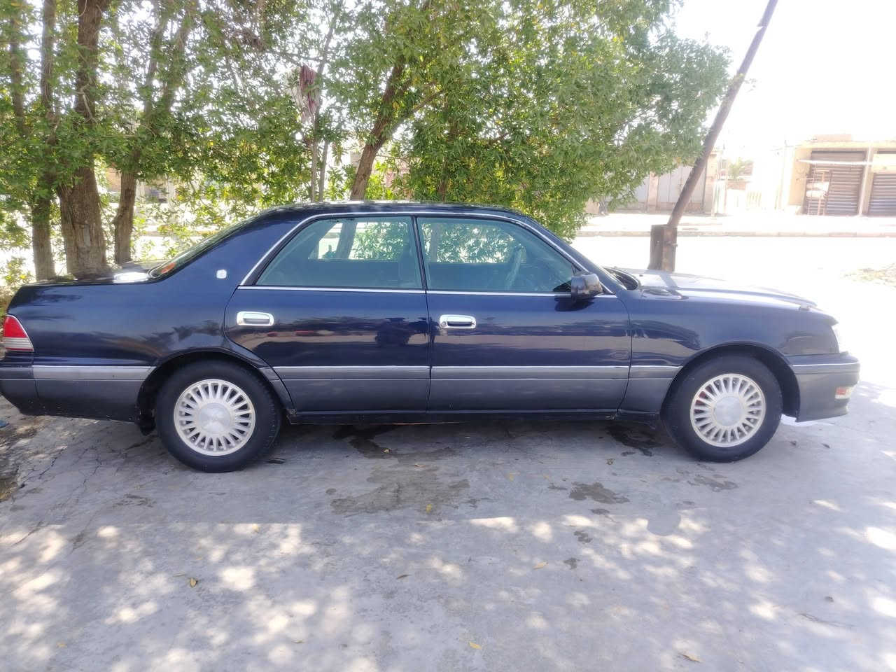 للبيع راس الثور موديل 1996مكفوله كفاله عامه سنويه مجدد 2030 سعر خاص ونقد وللشراي فقط ورقم تلفوني ***********
