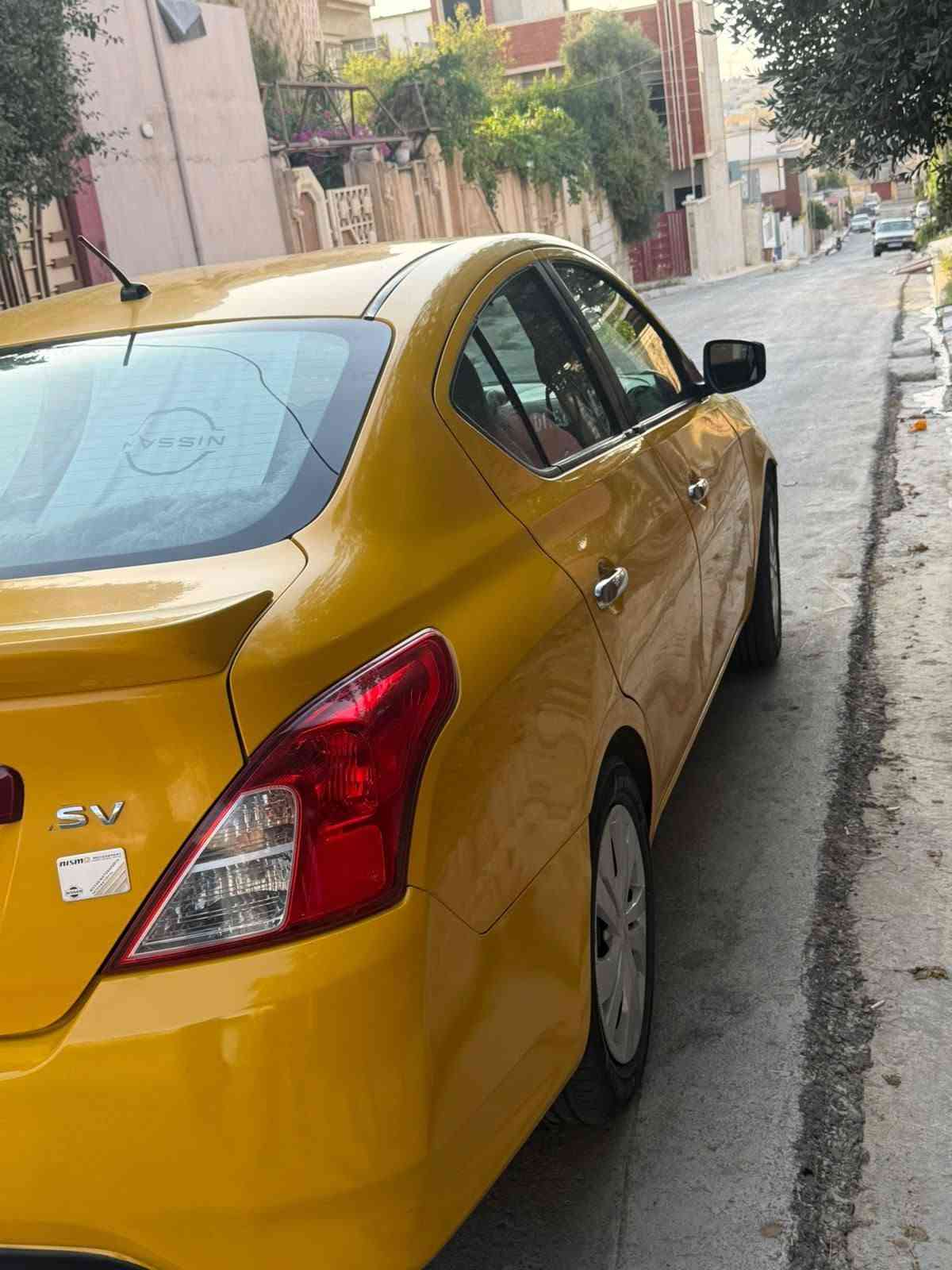 السعر ٨٥
نيسان فيرسه 2019 
هيه غرامه صفر
تحكمات ستيرن
مثبت سرعه
مانع انزلاق
فول موصفات
مري كهرب
طخم تايه جديد
باتري جديد
كبات أصلي
محرك كير شرط
شرعي بل موصل
شرط التحويل
كاربون بيها
***********
