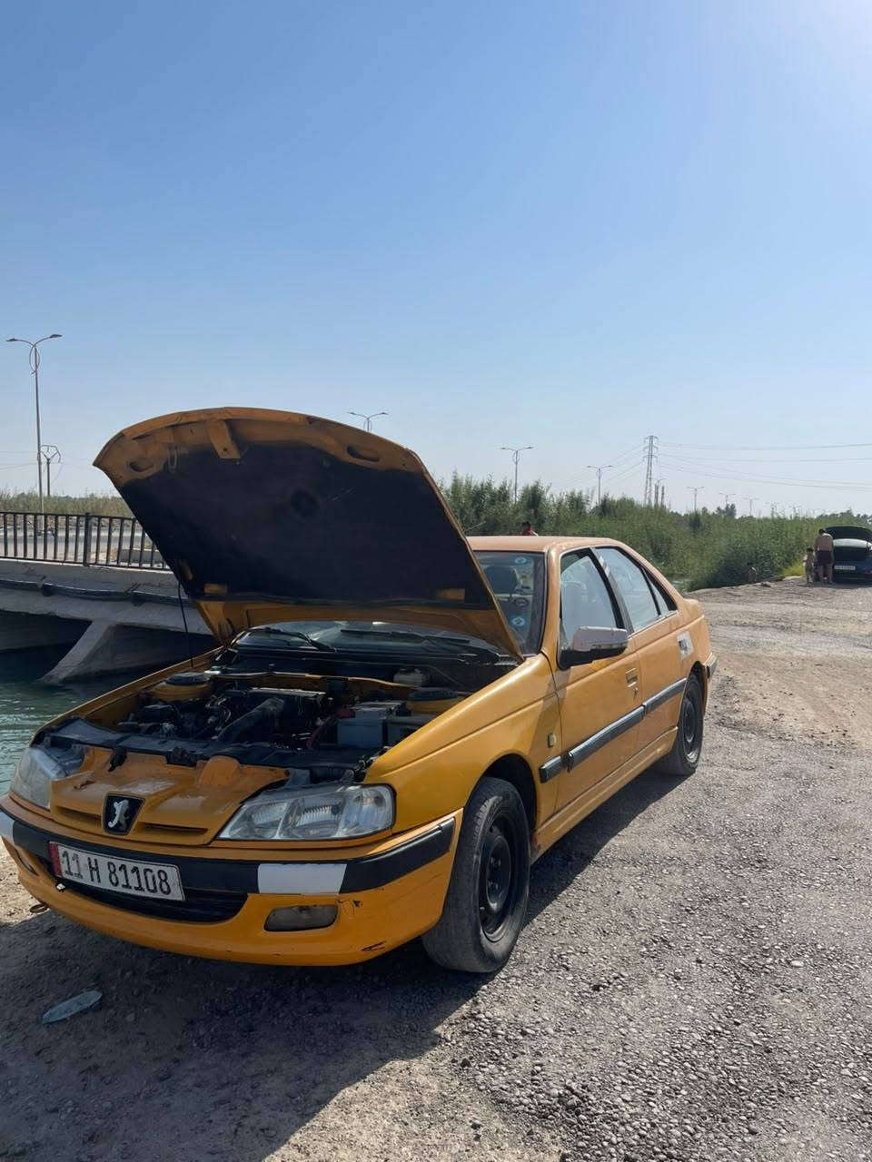 بيجو بارص ١٨ محرك وكير خير من الله عوزله كمبريسر وصدر امامي باقي السيارة كامله رقم بغداد انكليزي سنويه الى ٢٩ شرط تحويل صاحب سيارة صديقي قريب علية اوديك عليه شاسه كامرة خلفية تحكمات ستيرن اشاير بالمري داخله حلو نظيف بيه رعصة بالبنيد باقي تفاصل تعال شوف بعينك السعر ٤٠بيه مجال  مكان سيارة بغداد اليوسفية قرب معمل زينب شارع الرابع رقم التلفون *********** بي واتساب وخاص مفتوح
