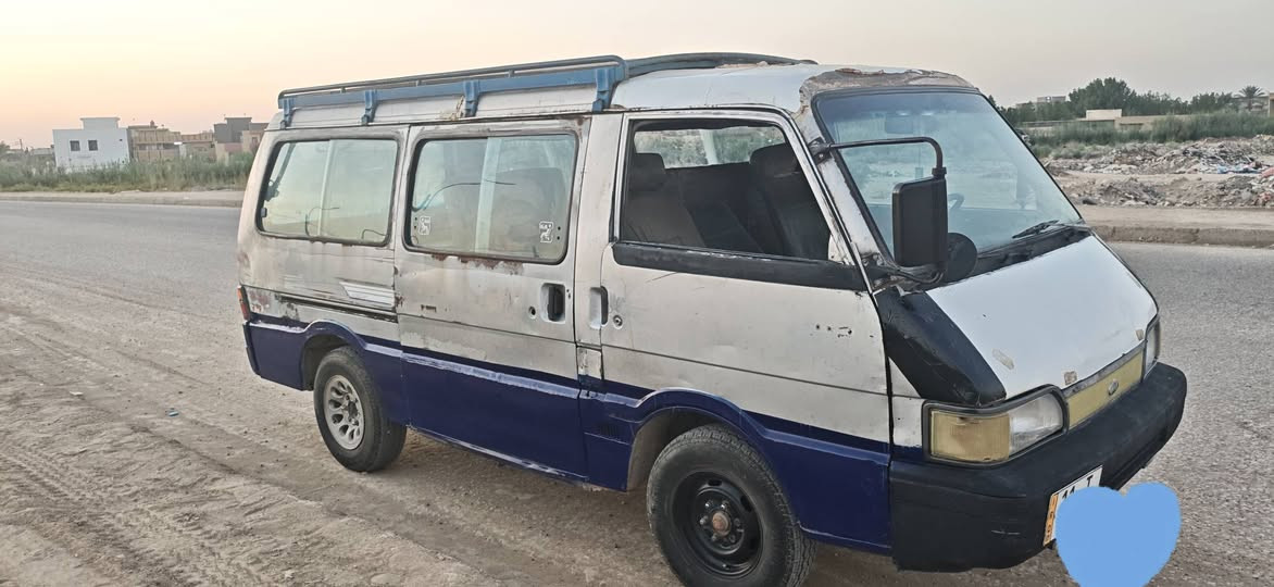 السلام عليكم
كيا بستا موديل 92 رقم  بغداد حمل بأسمي تحويل مباشر سنويه 28 شواصي ع وضع الشركة كهربائيات كلها شغاله محرك بي تنقيص كل تبديله دهن تنقص ربع لتر گير واكسل مكفولات تخم تاير جديد السعر 27 وبيها مجال قليل 
***********

نص مكتوب في الصور:
- HAPPY