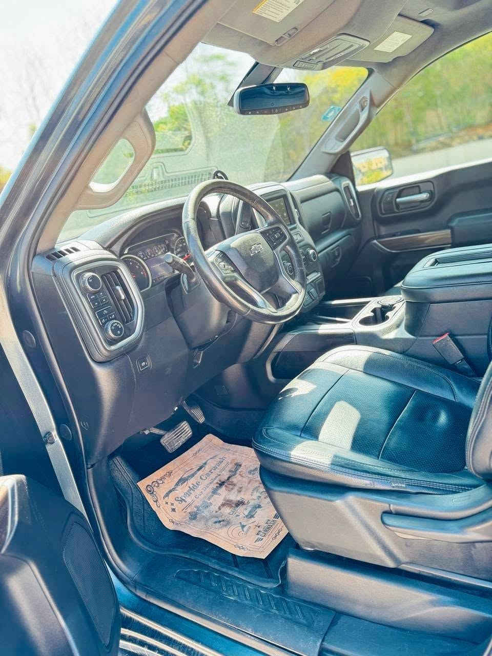 CHEVROLET SILVERADO 1500 Custom Trail Boss
​الموديل: 2021
*********** 
​الفئة (المواصفات): Custom Trail Boss
​اللون: نفطي (زيتي غامق)
​الماشية : 105,000 كم
​المحرك: 5.3L V8 (8 سلندر)
​نظام الدفع: 4WD (دبل أكسل / 4x4)
​شكل القمارة: Crew Cab (أربعة أبواب - غمارة كبيرة)
​حالة البودي: 4 قطع  صبغ (بويضة)
​رقم الشاسي (VIN): 1GCPYCEF9MZ451421
سيارة رقم بغداد 
تحويل بشرط 
​ السعر 195 ورقة ($19,500) مع مجال بسيط جداً
***********
الموقع: أربيل أربيل, العراق
