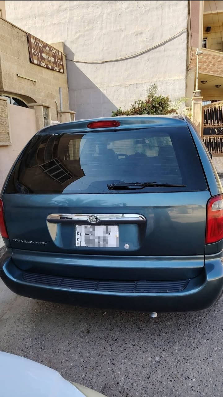 كلايسر ٢٠٠٥ السيارة جاهزة باسمي بيها ٣قطع صبغ جمالية ماتصرف عليا كلشي كابون بيها التفاصيل اتصل وتدلل ***********.  ***********

بيع او مراوس حسب القناعة
