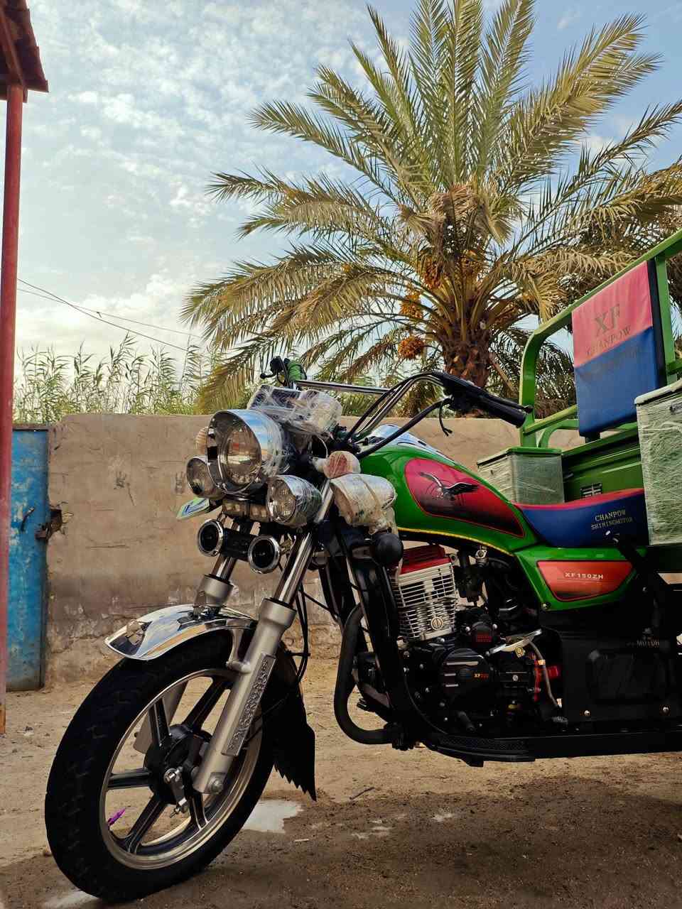 السلام عليكم 
ستوتة للبيع موديل 23 طالع بل 26 مكينة 200
اوراق اصولي  شاصي مكفول ستوته كلها كفاله عامه 
مكان البصره قضاء الدير السعر 3100 وبيهامجال حك الجيه 
رقم الهاتف ***********
