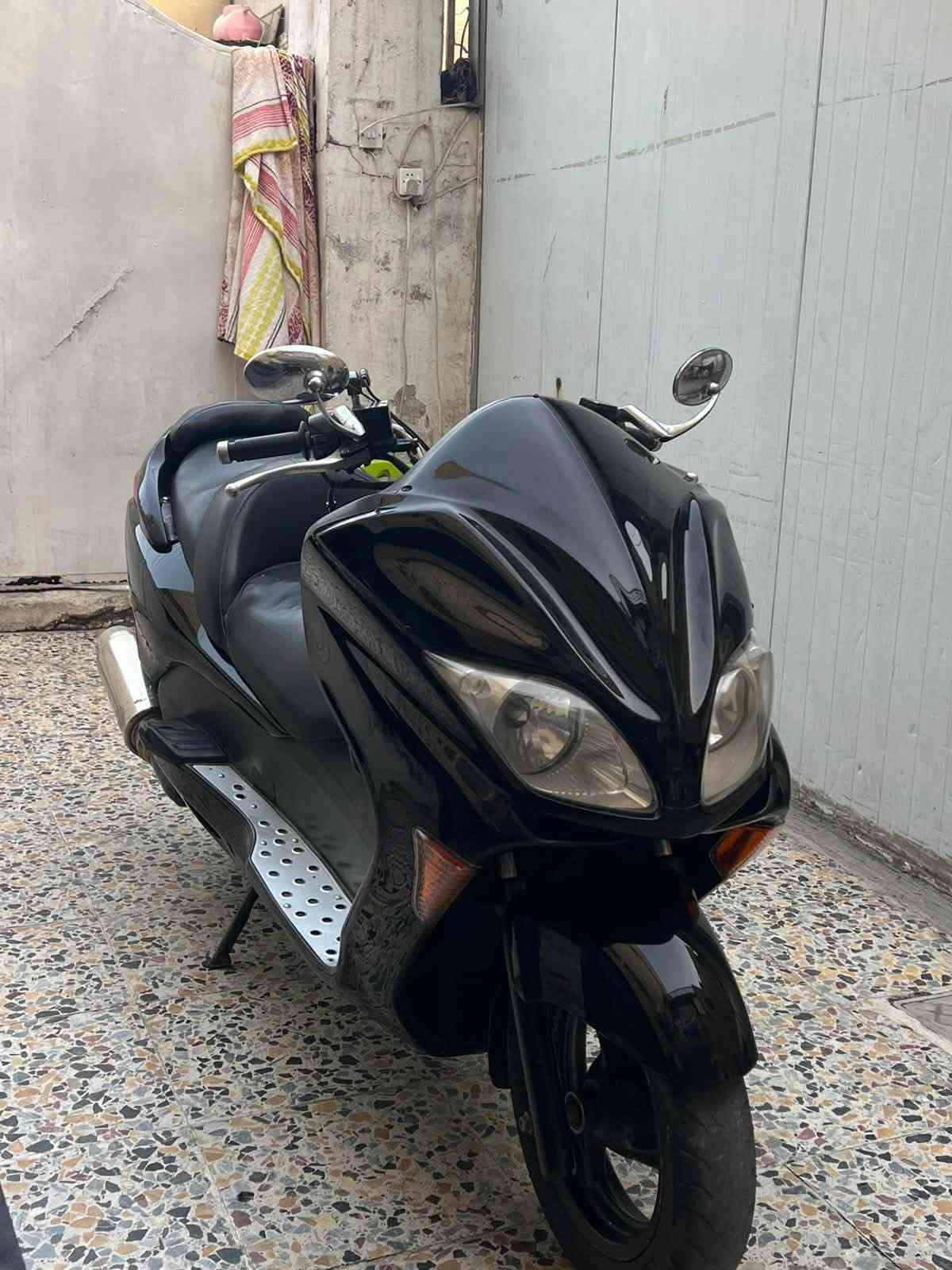فورزه 0/8 للبيع دراجه جديده بلاديه بلاديه للاستفسار ***********
سعر (مليون 250 )بيها مجال
