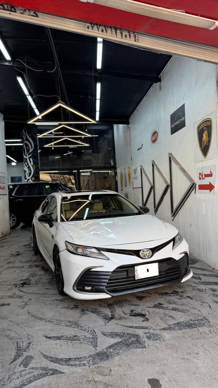 𝗧𝗢𝗬𝗢𝗧𝗔 𝗖𝗔𝗠𝗥𝗬 𝟮𝟬𝟮𝟮
𝗚𝗟𝗘
عبد اللطيف جميل | خليجي | بانزين
𝗠𝗜𝗟𝗘𝗔𝗚𝗘  —  𝟱𝟮,𝟬𝟬𝟬 𝗞𝗠
𝗦𝗣𝗘𝗖 — 𝗚𝗟𝗘 فول مواصفات
𝗖𝗢𝗟𝗢𝗥 —ابيض
𝗙𝗘𝗔𝗧𝗨𝗥𝗘𝗦
• جام كهرباء
• حساسات
• كاميرا خلفية
• بردة خلفية
• كشنات جلد بلادي
• شاحن لاسلكي
• مري شفط
• بصمة أبواب
• إنارة داخلية محيطية بلادية
• صبغ ويالة أسود لامع
𝗖𝗢𝗡𝗗𝗜𝗧𝗜𝗢𝗡
• البنيد صبغ حار
• الجاملغ الخلفي صبغ حار
• الجاملغ الأمامي الأيسر بيه طخة، وترجع بارد أو 𝗣𝗗𝗥
• الجاملغ الخلفي خلف السكن بيه طخة، وترجع بارد أو 𝗣𝗗𝗥
السيارة بانزين بالكامل وليست هايبرد
خليجي عبد اللطيف جميل — GLE فول مواصفات
للاستفسار والتفاصيل: ***********
السعر 18,000 دولار وبيها مجال
