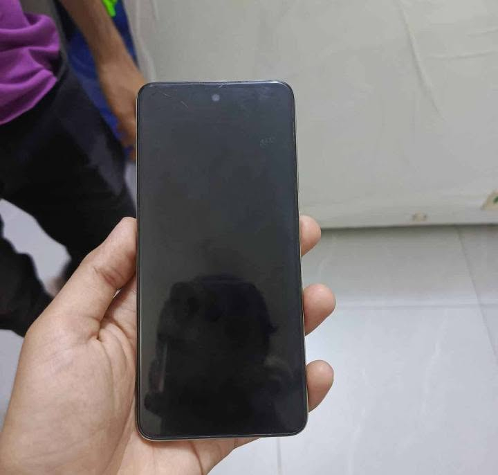 اسلام عليكم  البيعTECNO SPARK 20 مثل ما وضاح بل صوره 
الجهاز بي فطر بل شاشه واضحه بل صوره ما مئثر عليه الجهاز ذاكرته 256
بطاريته 5000
 الي يحب يتواصل وياي ***********
بدون ملحقات 
السعر 130
