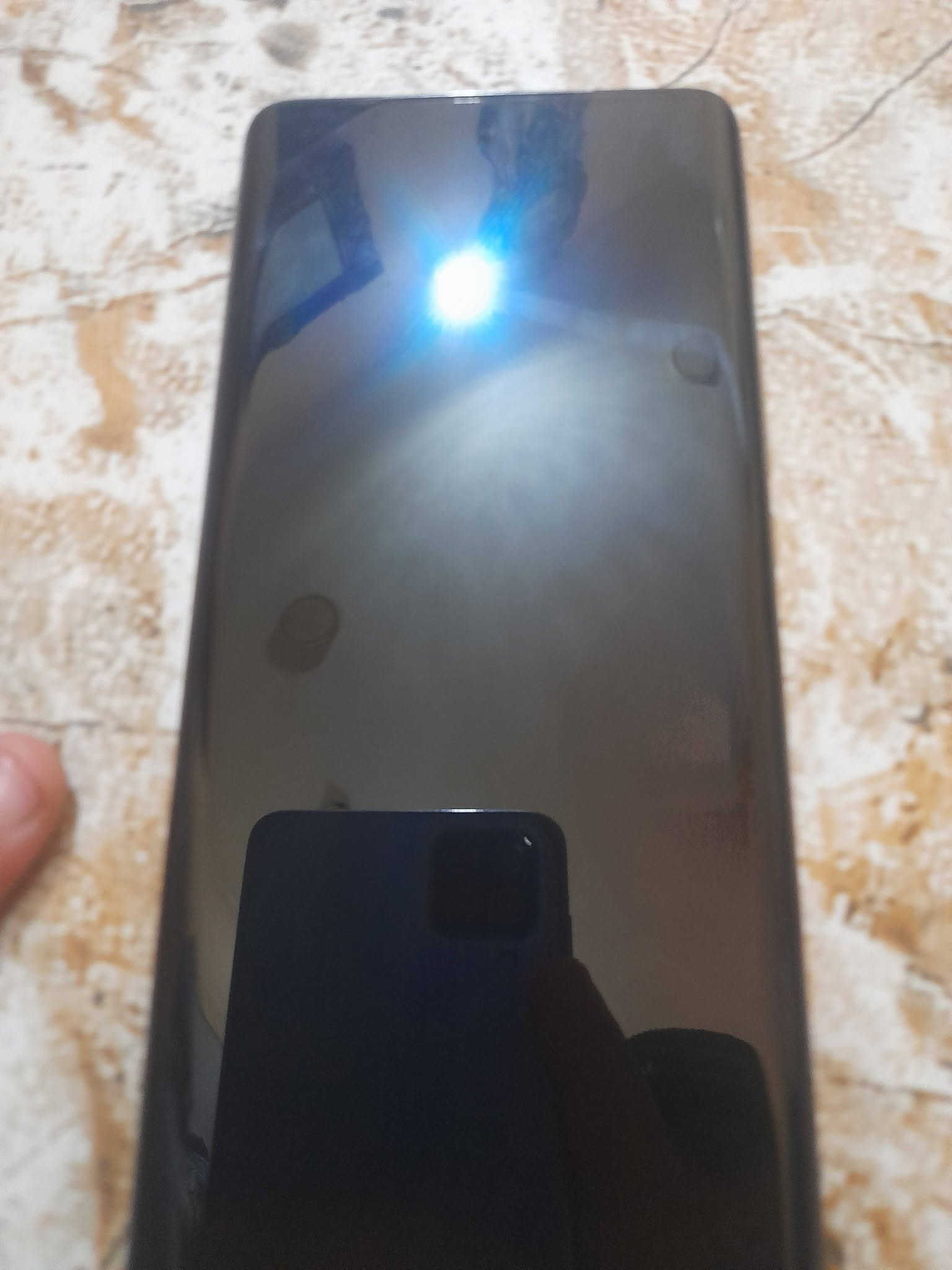 تليفون للبيع جهاز مقفول يريدله سوفت جهاز نضيف وبلادي كلشي مامبدل بي ذكره 256 النظافه فول بس يرادله سوفت ب275مكاني ديالى بعقوبه تقاطع الساده الاتصال على الرقم الموجود او مراسله الواتس ***********
