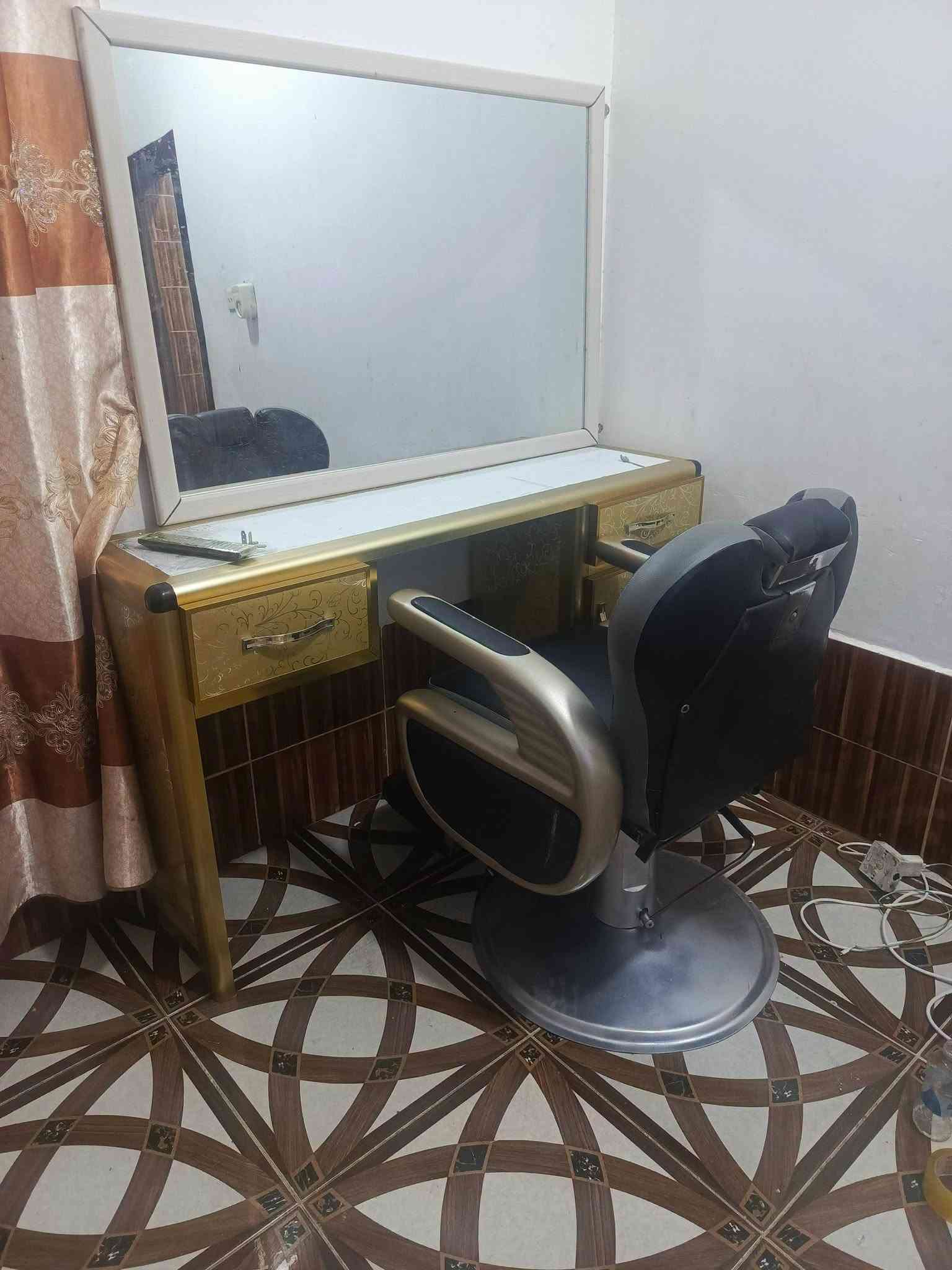 كرسي 💺 حلاقة مع ميز وامراي الميز المنيوم    كلش انضاف شغال  اخو الجديد مع ميز او مرايه
شبح 👻 اكبر حجي بل شبح 👻
الانبار القائم الكرابله 
السعر 
ع خاص 
او وتساب 
او ع رقم 📱
رجانه 
***********
كرسي 💺 حلاقة مع ميز وامراي الميز المنيوم    كلش انضاف شغال  اخو الجديد مع ميز او مرايه
