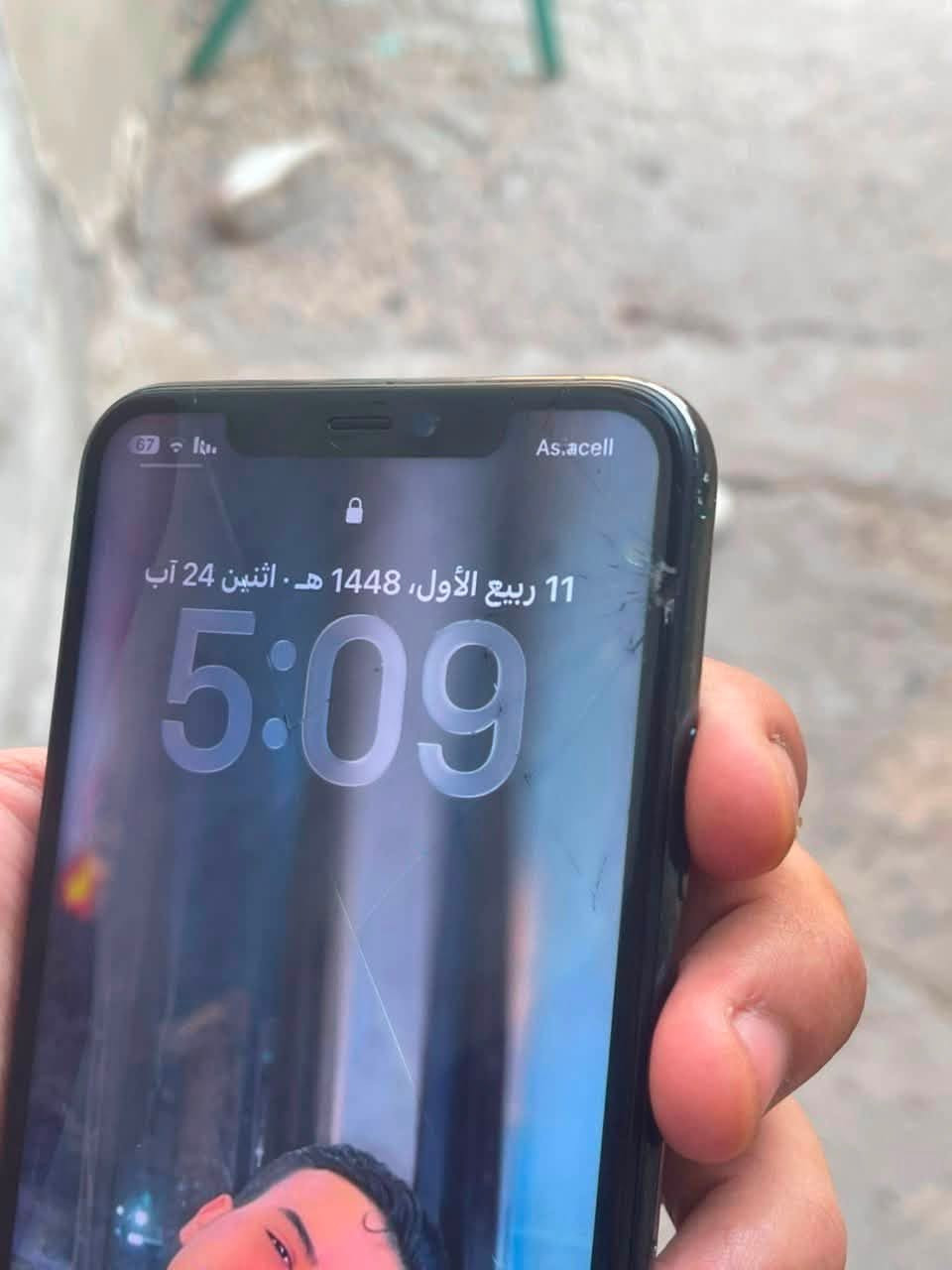 11 برو ماكس مبدل شاشه وبطاريه ذاكره 256 مكسور شاشته وضهره مثل مامبين بل صوره شكد يسوه *********** واتساب فقط مراوس هم عادي
