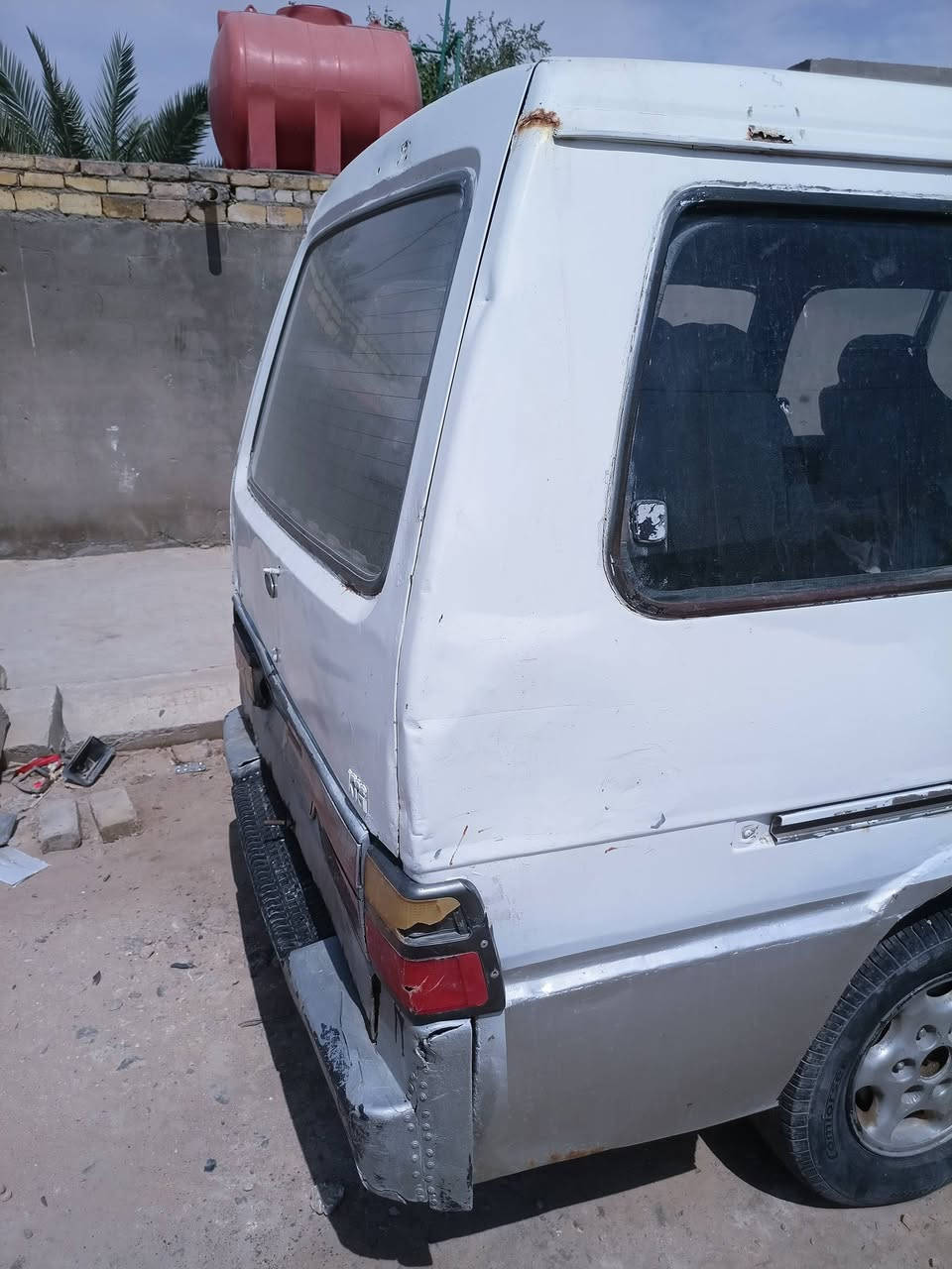 سلام عليكم كيه بسته للبيع مكينه وكير واكسن مكفوله 
شواصي حلوه ابيع كوم حديد  سعر 13وبيها مجال 
***********
موديل 95
