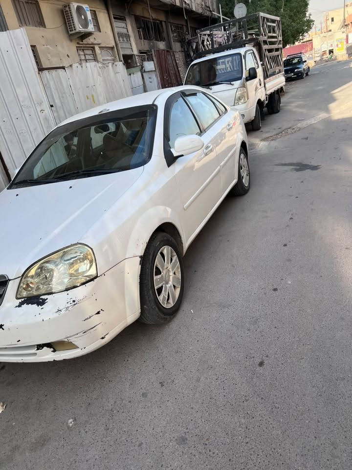 ياالله اوبترا للبيع موديل 12 كير مكينه تبريد خير من الله صدرها تمام بيها قطعتين سيارة بيها بعض طخات تخم تاير نضيف داخلها نضيف ماشيه 154 سيارة السعر 68 بيها مجال شي بسيط مكان السيارة بغداد الاعظميه هاتف ***********
