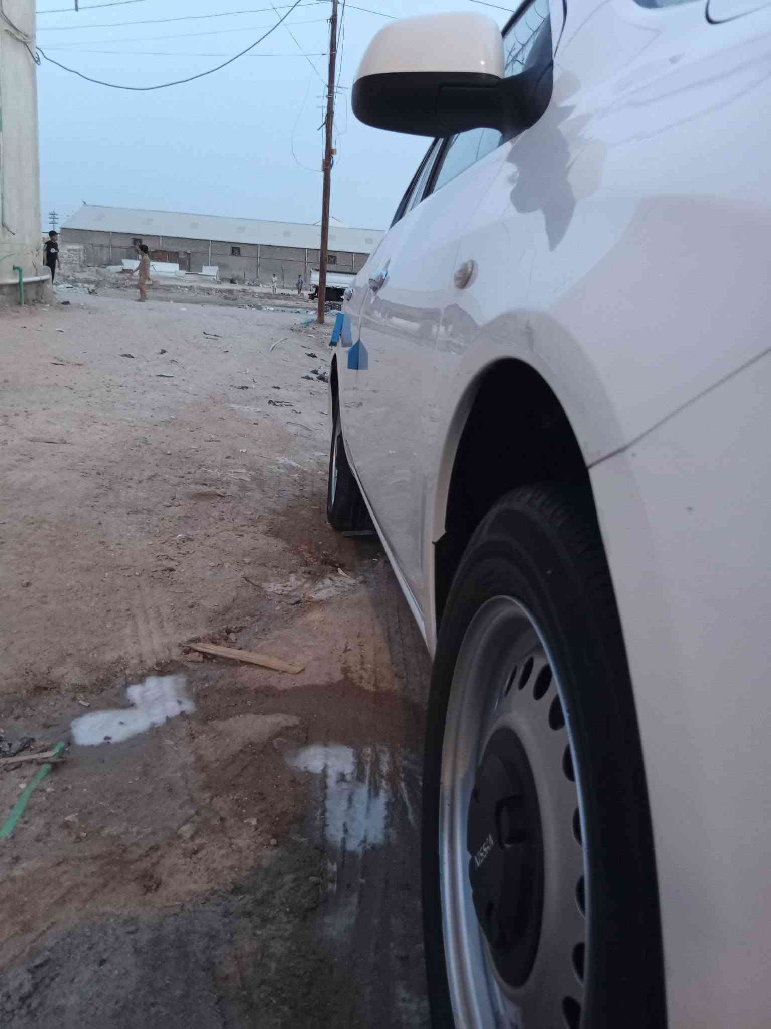 نيسان صني • ٢٠٢٣ • ضربه بالخلف