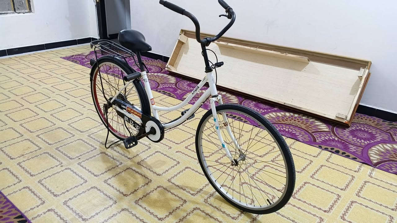 البيع حجم 26 سعر 65وبي مجال رقم الهاتف ***********
