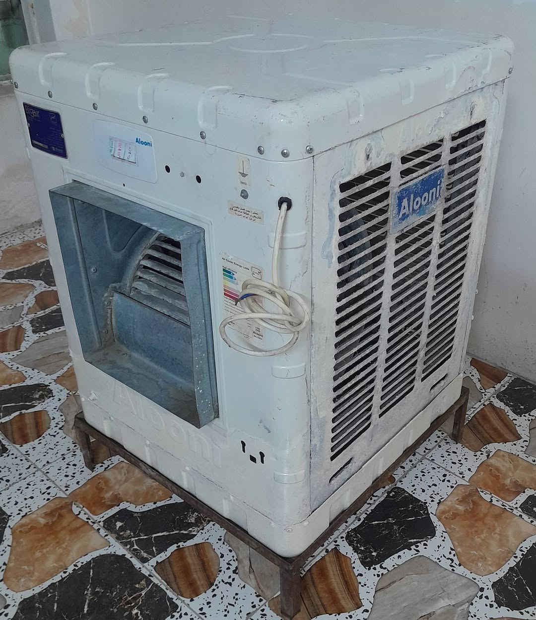 مبرده حجم واحد ونص ماطور سرعتين فول نضافه واتر بم وطواف جاهزه سعره 60 وبيه مجال المكان حي السماح الشراي ينتصل ***********

