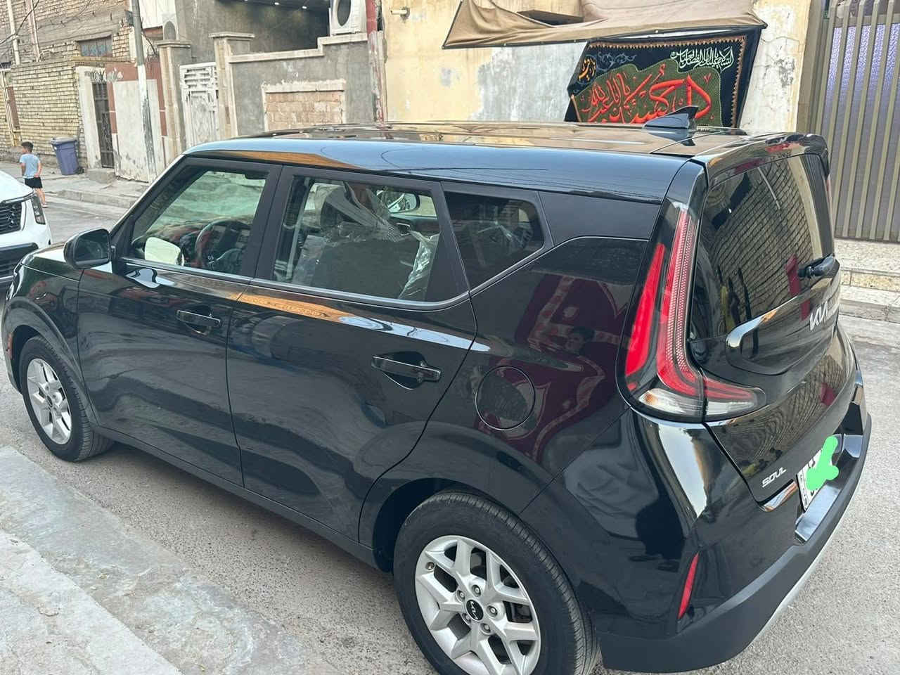 السلام عليكم 
كيا صول ٢٠٢٣
مكينه 2000 دوش المرغوب 
ماشيه ٤٦ .سونرها موجود بلا حادث
المواصفات
رادار امامي
رادار جانبي
رادار خلفتي
شاشه 
تنبيه الخروج عن المسار
تثبيت مسار
مانع تصادم امامي و خلفي
مثبت سرعه
وباقي الموصفات المعروفه
تبريد ثلج 
السياره حلوه ونضيفه مكانها بغداد
السعر  ١٤٤ و بيها مجال  
رقم ***********
