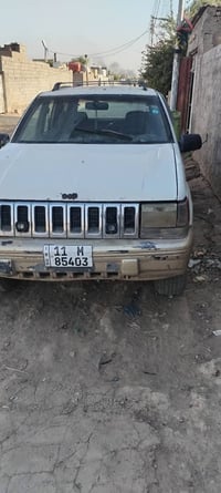 جيب شيروكي موديل 94 رقم بغداد باسمي محوره  VVTالسعر ٣٥وبيهه مجال بسيط ...