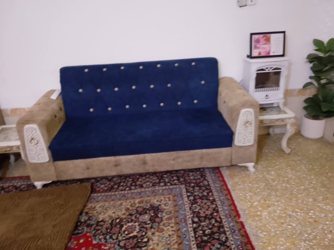 تخم • قفل • واتساب