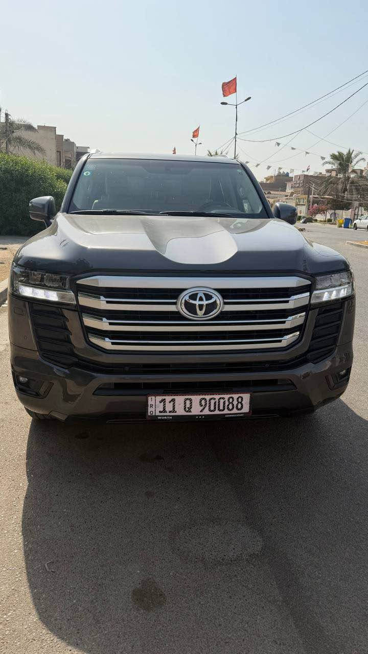 لاندكروز للبيع 2022 وكالة ساز 
بيع او مراوس حسب القناعة

السيارة جديدة ومكفولة    
رقم بغداد مميز ب اسمي
ماشية 66 الف كم حقيقي
كل تبديلات الدهن بشركة ساز
فول مواصفات 

سلايد بصمة
محرك 4000 تنفس طبيعي 6 سلندر
الكراسي جلد و كهرباء 3 طكات 
كشنات تدفئة تبريد
رادار خلفي توقف ذاتي
كاميرا
شحن واير لس
فور ويل 4X4
بصمات عدد 2
مكفولة من كل شي صبغ بارد فتح

 السعر : 59.500$  
595
مكان السيارة : بغداد السيدية
*********** متوفر واتس اب بغداد, العراق
