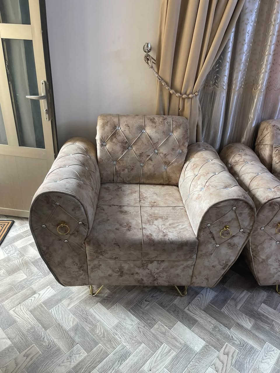 بيع تخم عشر مقاعدبحاله جيده
السعر 350 الف
***********
في منطقه الدوره المهديه الثانيه

