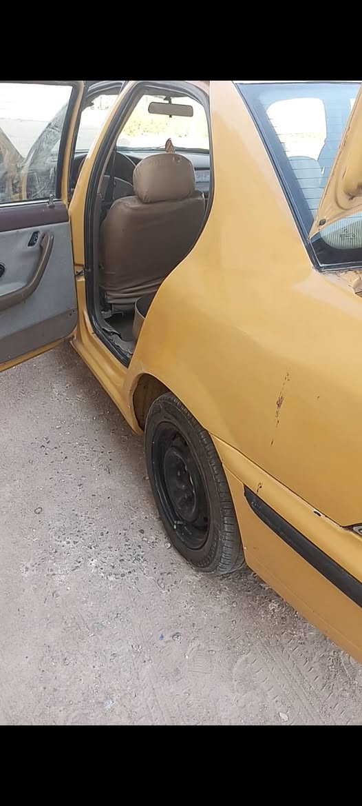 سمند للبيع نضيفه سنويه مجدده رقم انكليزي باقي على ستلام لوحات راعيه بلعماره وراعيه بلعماره مصفره هيئه وغرامه بيهه طبك بلكهربائيات بصيط مكينه وكير فرنسي بيه شوي تبخير وناعمه لمكينه تخم تاير حداده مابيه خياس معمرهن كشر شوف لعين عضمته حلوه سعر 25وبيه مجال رقم الهاتف ***********
