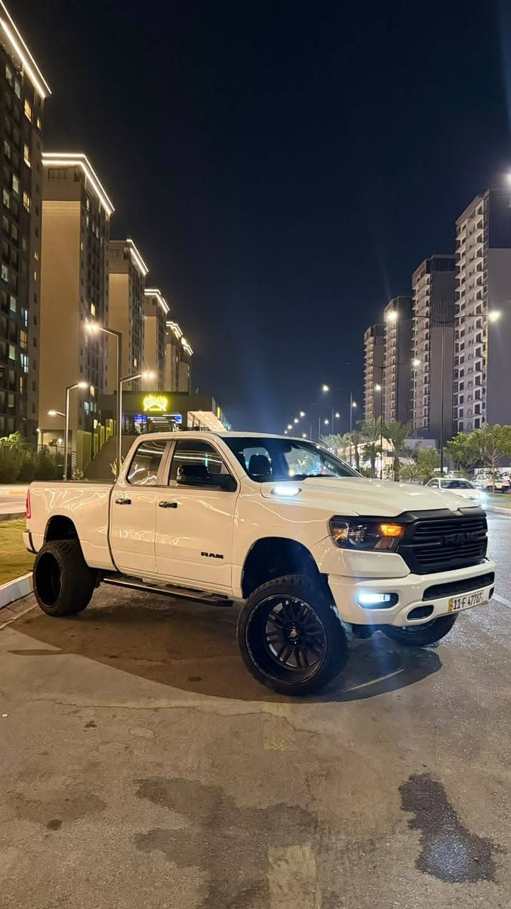 للبيع أو المراوس – RAM 1500 Big Horn Lone Star موديل 2023

موديل: 2023

فئة: Big Horn / Lone Star

محرك: 5.7 HEMI eTorque

الممشى: 33 ألف

رقم بغداد الجديد

تحويل ثاني، صدر جديد

تبريد ممتاز والمحرك بالكامل بحالة ممتازة

صبغ جاملغ وبنيد فقط، بدون شاصي

ترفيع وكالة من شركة Mopar مع رنقات وتايرات 24

كير ماوس

كاميرا أمامية وخلفية

كشنات تدفئة وتبريد

ستيرن تدفئة

بريك كهربائي

سيارة نظيفة جداً وجاهزة للاستخدام

📍 الموقع: بغداد – حي الجهاد

📞 للاستفسار:***********

السعر: مناسب جداً وجوه السوق، والجاد يتصل. بغداد, العراق

