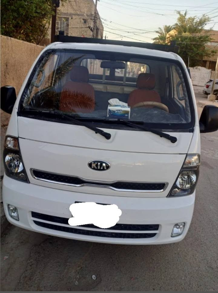 للبيع..كيا حمل 2700 موديل 2015 رقم واسط انگليزي هزة جديده والسيارة بأسمي
گير ومحرك خير من الله 
السيارة نظيفة وحلوة 
بيهه البنيد فقط مبدل 

ونقصهه التبريد فقط يحتاج تصليح

السعر 105 
مكان السيارة بغداد الجديدة 

للاستفسار.
***********
واتساب 👇
***********
