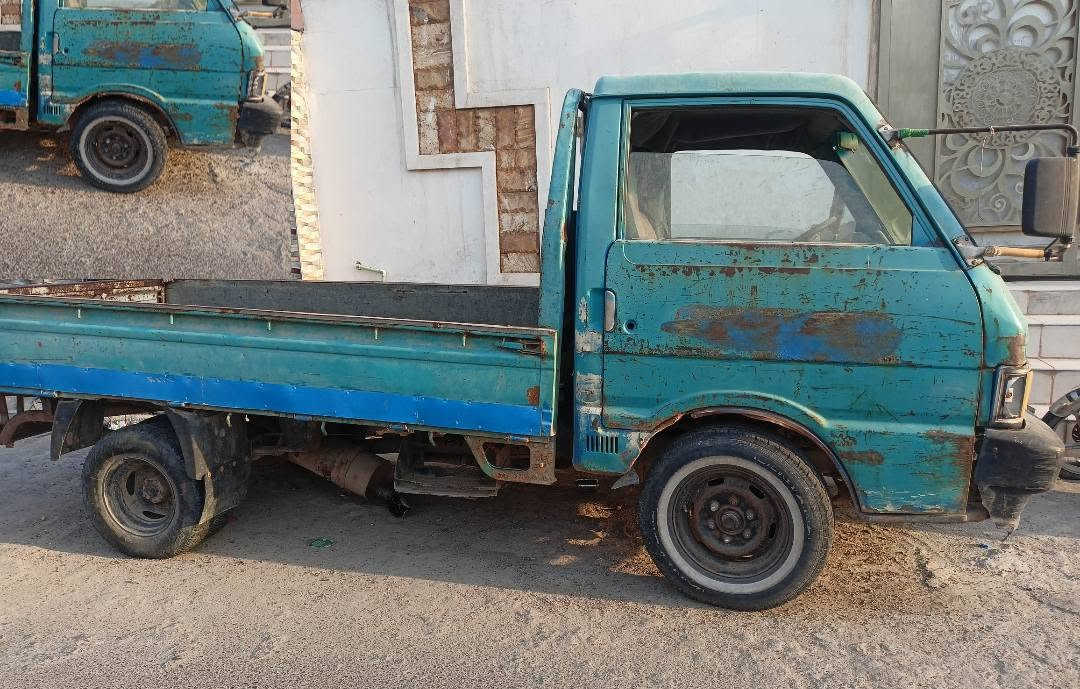 سلام عليكم 
كيا بنكو 
موديل 1994
رقم انبار 
مكان فلوجة
سعر 25 بيها مجال
***********
