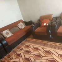 تخم • ١٠ مقاعد • نضيف