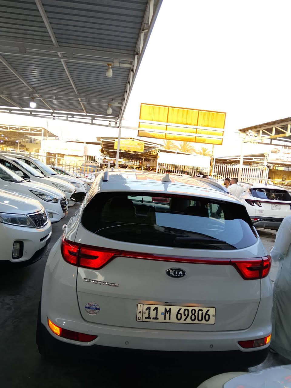 سبورتج موديل 17خليجي رقم بغداد 
🚘 Kia Sportage 2017
🇰🇼 خليجي
📍 رقم بغداد الجديد
👤 باسمي
🛣️ ماشية 75,000 الف حقيقي
🔧 محرك وكير مكفولات
🎨 صبغ وتبديل مكفولة السيارة على وضعية الشركة 
✨ سيارة نظيفة جدن
💰 السعر166
🤝 أكو مجال
📞 للاستفسار:
***********
📌 العنوان اليوسفية ناحيت الرشيد
