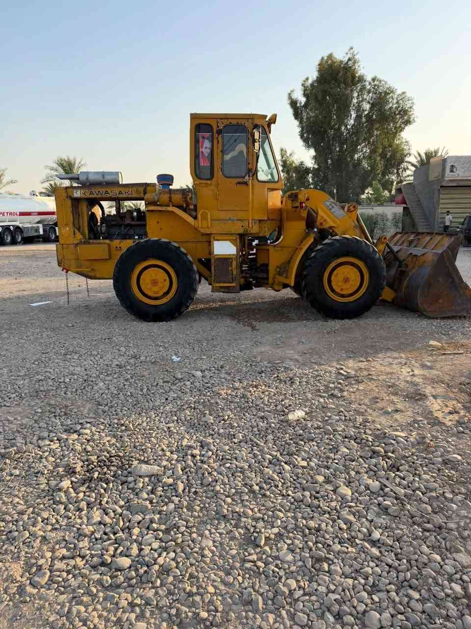 للبيع 81 رقم انبار تحويل مباشر صينيه مجفته جديد صدر جديد بريك 4 وياله محرك كير تركم جدد مكينه جاهزه من كل نقص //مكان واسط العزيزيه ***********//***********
