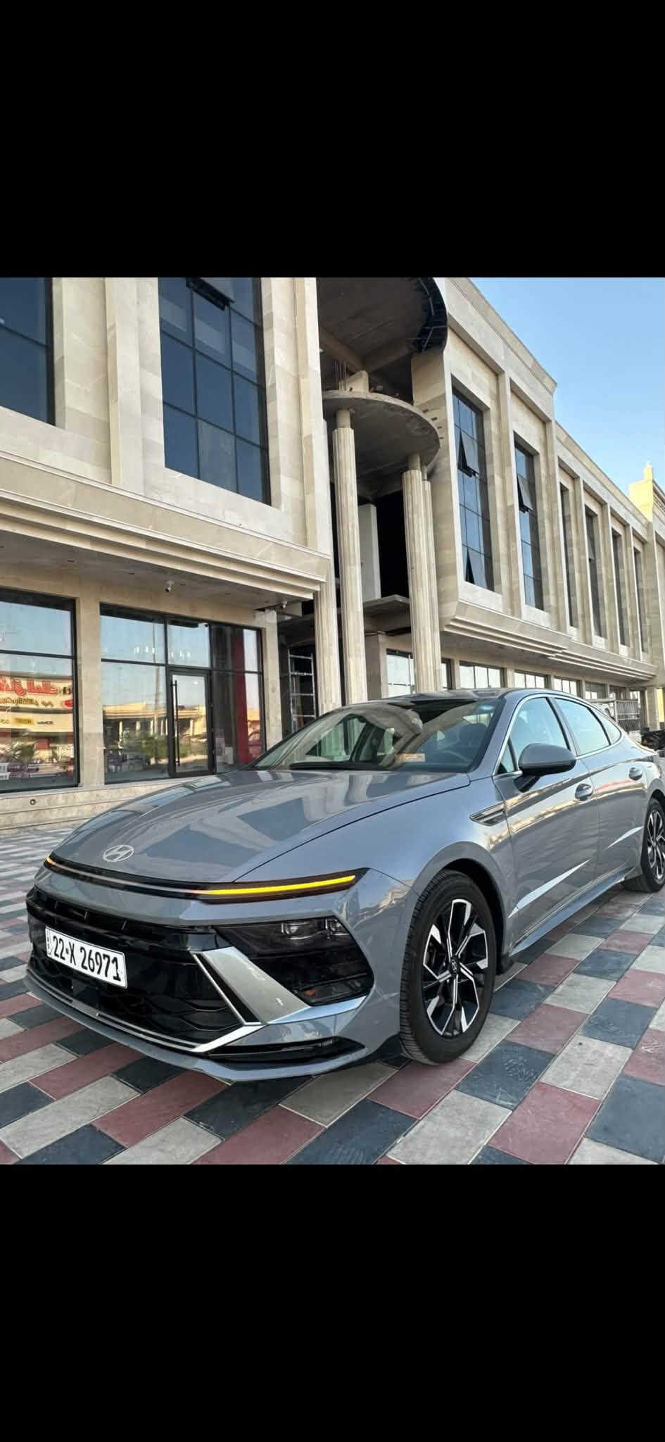 هونداي سوناتا مديل 2024 وأرد امريكي 
 رقم اربيل دولي تسجيل جديد 
(حادث سيارة مدكر امامي صبغ + حفت بنيد بارد )
(.باقي كفالة عامة ) شاصي لغد أيرباك كلة كفالة  )
محرك :2500 تنفس طبيعي 
بصمة
بصمة ابواب /تشغيل عن بعد
لد امامي مع عدسات زنون 
نقطه عمياء /لد خلفي
كشن سائق كهرباء /اباوب جلد 
شحن واير لس /سايد بريك كهرباء
اوتو هولد /كير تعليك /شفتات ستيرن 
بصمه جنطه /تحكم وضعيات قياده 
شاشه متصل دجتال مقوسة 
رادار امامي وكامره رادار حساسات امامية وخلفية 
كامره خلفية دقه عاليه متغيرة الاتجاه 
حساسات اوتو ستوب 
فول تحكم ستيرن مع قياده ذاتيه موصفاتها هواي ومعروفة 
السعر : 188 وبيها مجال 
العنوان :  البصرة / الجنينة 
رقمي اثير ***********
