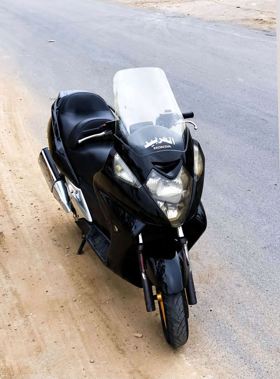 سلفر ونج 400
سكيورتي دبل سويج 
دشبول نفخ 
اوفر MOOD
فول مواصفات
ممشئ 55الف 
عل ستاند 180 بشارع 170
ما ناقصهة شي ؟
مكفوله من جميع النواحي 
تراك سليمانيه 
دراجه جديده هيه تسولف 
السعر مناسب خاص رجاً💵🍀
☎️هـــ ***********
📍المكان بغداد الشعب
